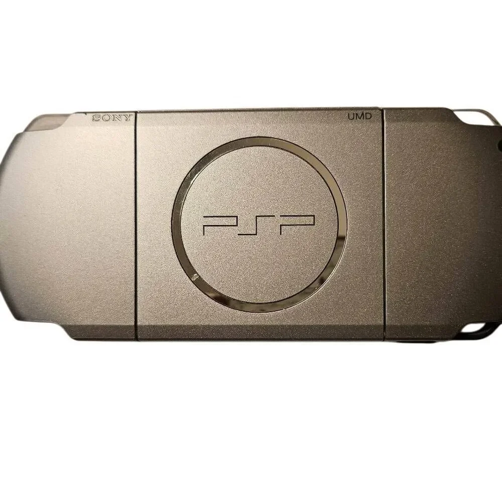 Bundle Sony PSP 3000 Ratchet & Clank Limited Edition.